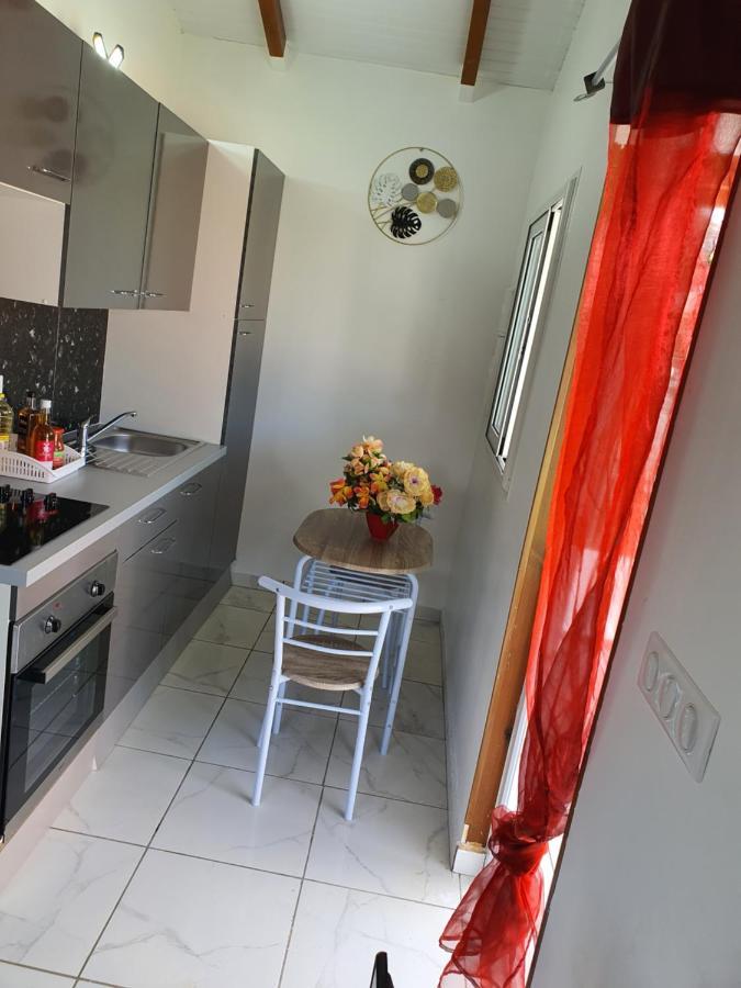 Bungalow Vacances Sainte-Rose Exterior photo